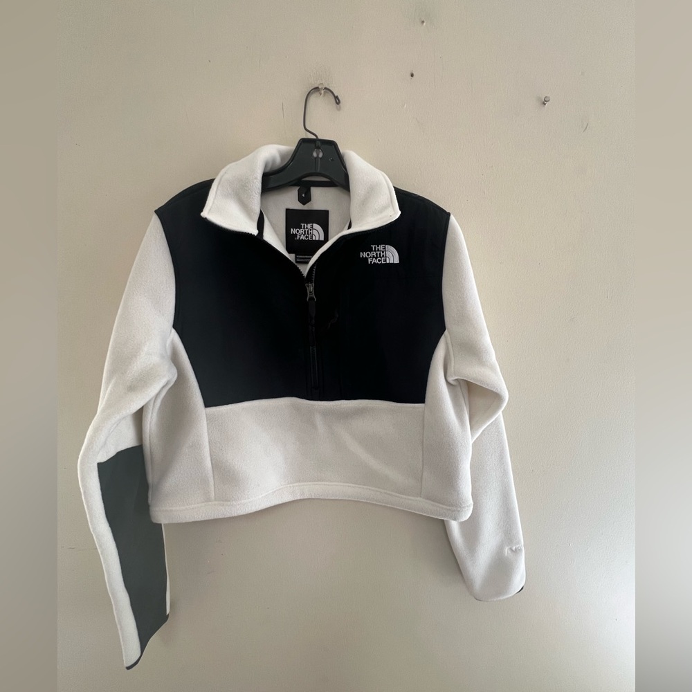 North Face Polartec White w/black Fleece Fabric Crop Jacket - Picture 8 of 10